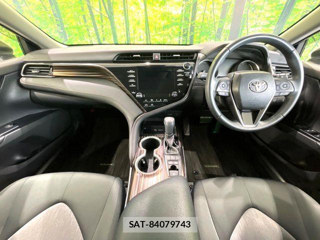 Toyota CAMRY HYBRID 2020-11 7215716-1