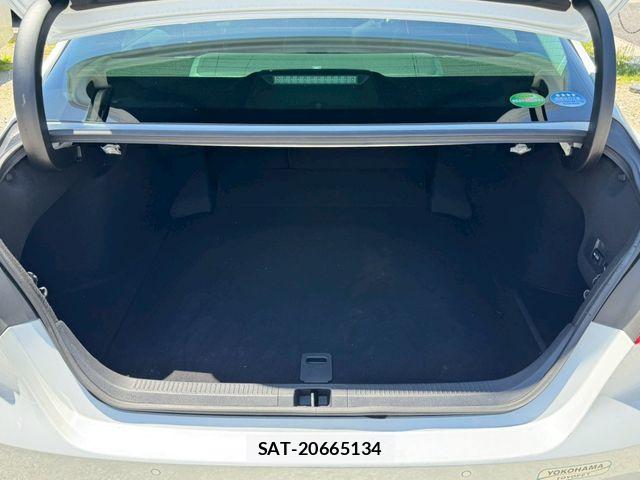Toyota CAMRY HYBRID 2019-01 7215701-12
