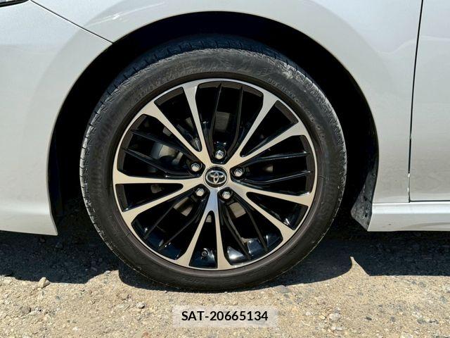 Toyota CAMRY HYBRID 2019-01 7215701-24