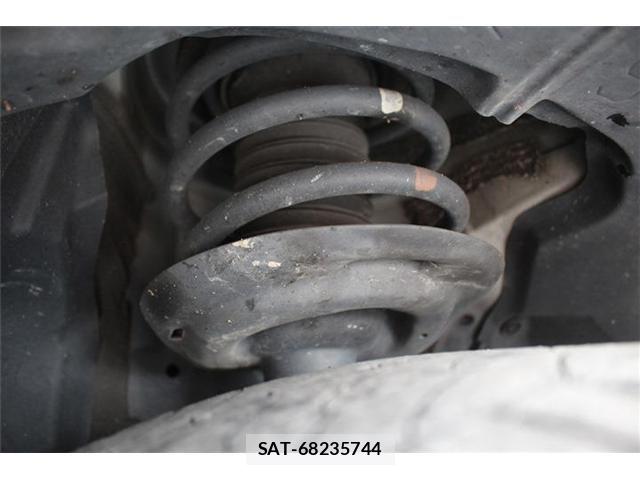 Toyota CAMRY HYBRID 2021-03 7215729-28