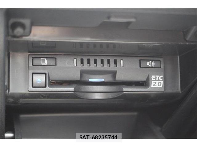 Toyota CAMRY HYBRID 2021-03 7215729-4