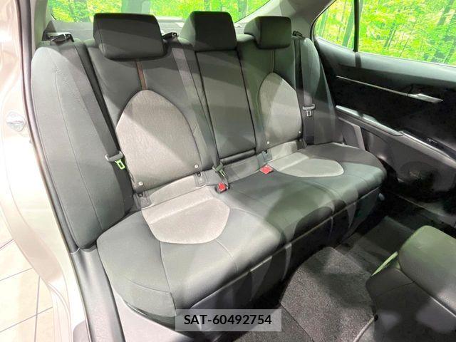 Toyota CAMRY HYBRID 2017-09 7215686-8