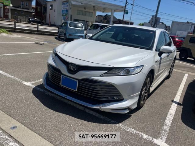 Toyota CAMRY HYBRID 2017-11 7215685-1
