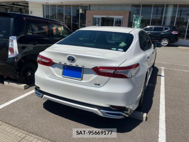 Toyota CAMRY HYBRID 2017-11 7215685-8