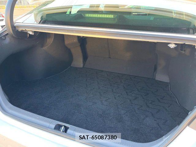Toyota CAMRY HYBRID 2020-08 7215710-9