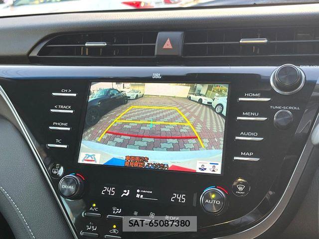 Toyota CAMRY HYBRID 2020-08 7215710-3