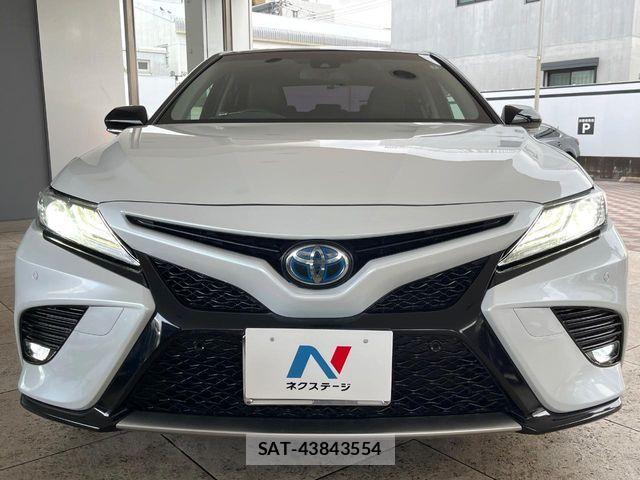 Toyota CAMRY HYBRID 2020-03 7215712-14