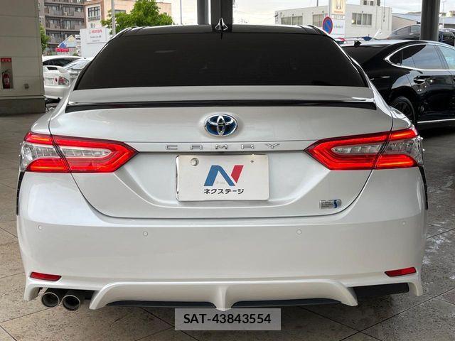 Toyota CAMRY HYBRID 2020-03 7215712-15