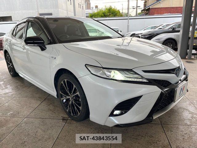 Toyota CAMRY HYBRID 2020-03 7215712-16