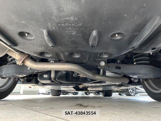 Toyota CAMRY HYBRID 2020-03 7215712-19