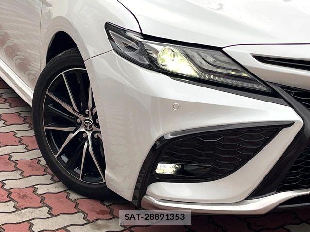 Toyota CAMRY HYBRID 2021-06 7215724-11