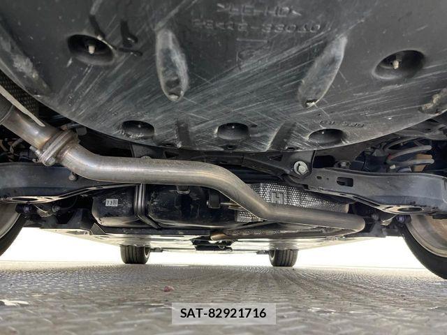 Toyota CAMRY HYBRID 2017-07 7215680-18