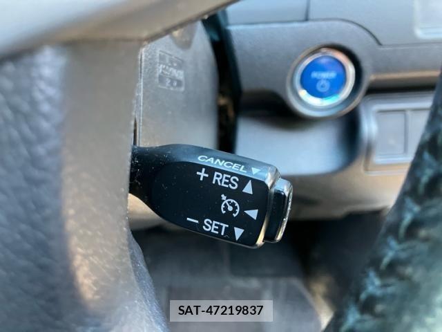 Toyota CAMRY HYBRID 2012-03 7215677-14