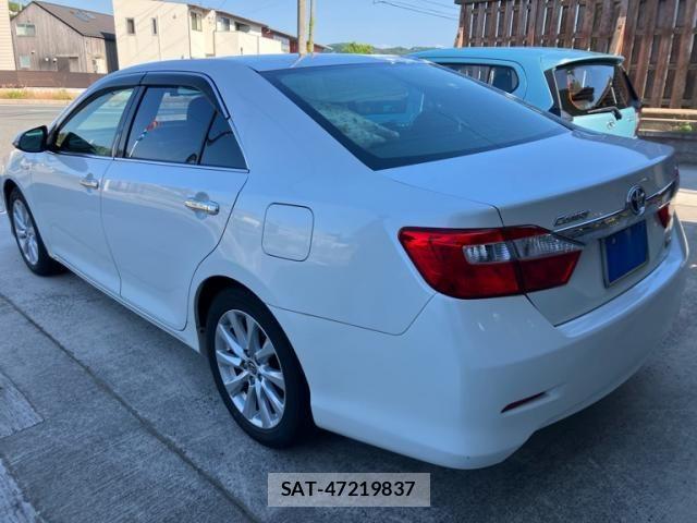 Toyota CAMRY HYBRID 2012-03 7215677-1