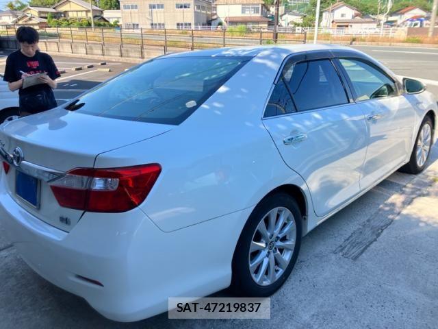 Toyota CAMRY HYBRID 2012-03 7215677-2