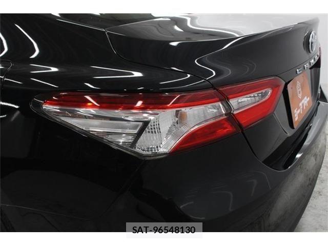 Toyota CAMRY HYBRID 2021-01 7215720-17
