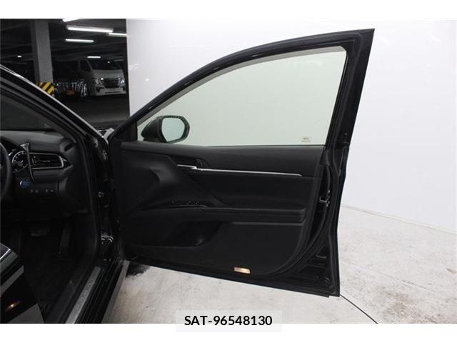 Toyota CAMRY HYBRID 2021-01 7215720-29