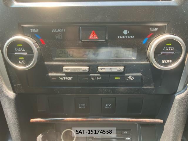 Toyota CAMRY HYBRID 2014-08 7215679-21