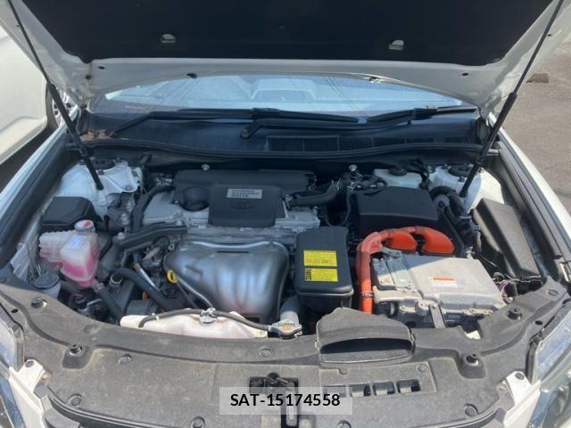 Toyota CAMRY HYBRID 2014-08 7215679-26
