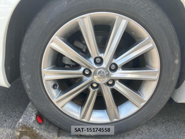 Toyota CAMRY HYBRID 2014-08 7215679-7