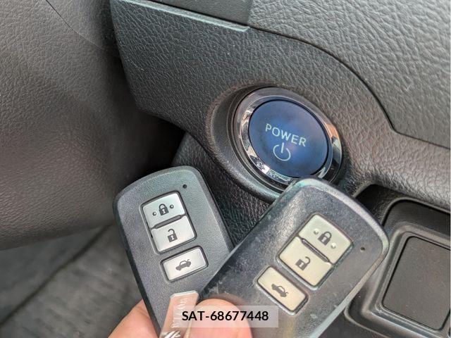 Toyota CAMRY HYBRID 2013-03 7215684-19