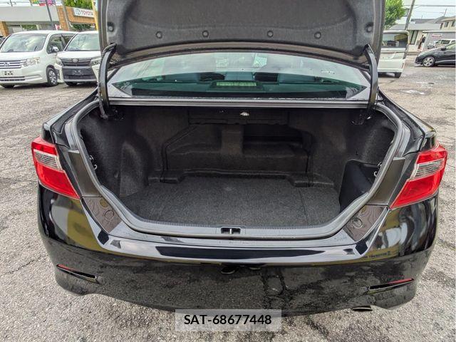 Toyota CAMRY HYBRID 2013-03 7215684-5