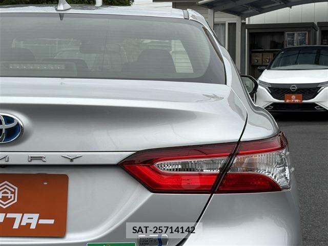Toyota CAMRY HYBRID 2021-03 7249987-19