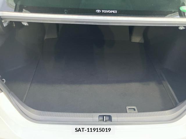 Toyota CAMRY HYBRID 2019-05 7249985-10