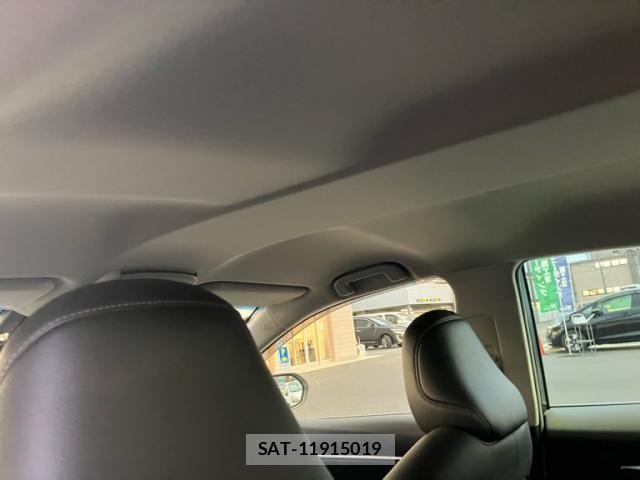 Toyota CAMRY HYBRID 2019-05 7249985-16