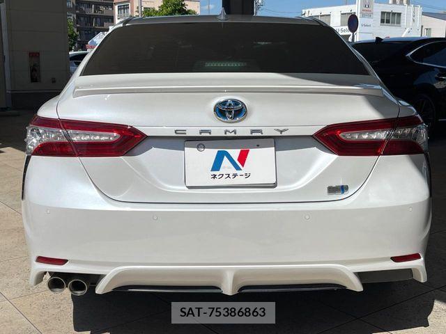 Toyota CAMRY HYBRID 2020-06 7271662-15