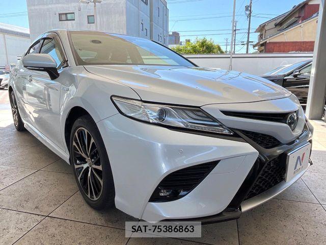 Toyota CAMRY HYBRID 2020-06 7271662-16
