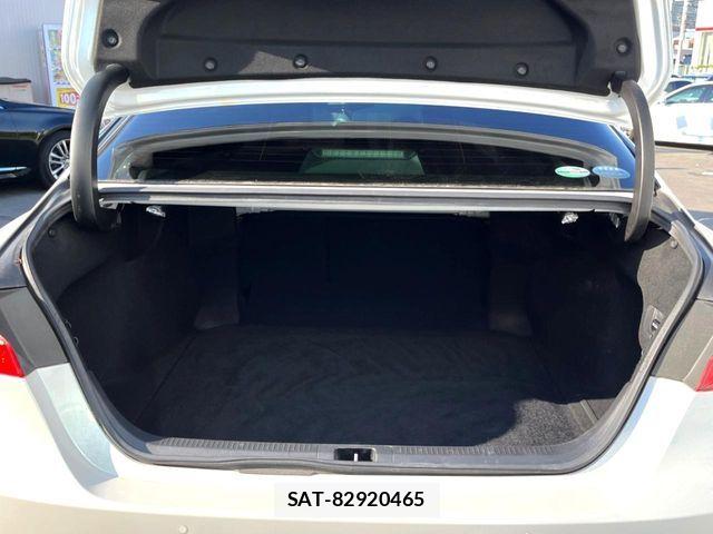 Toyota CAMRY HYBRID 2020-02 7271661-12
