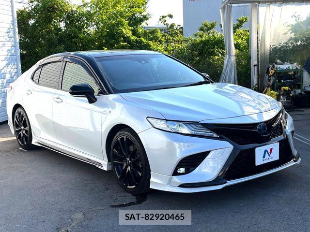 Toyota CAMRY HYBRID 2020-02 7271661-18