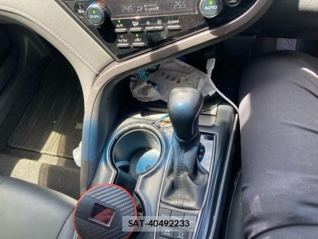 Toyota CAMRY HYBRID 2019-01 7326086-19