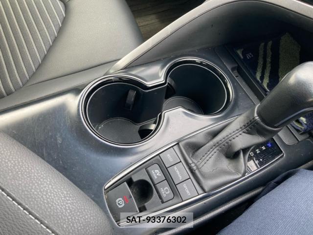 Toyota CAMRY HYBRID 2020-03 7326083-21