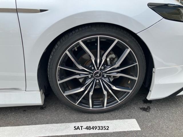 Toyota CAMRY HYBRID 2017-11 7326082-9