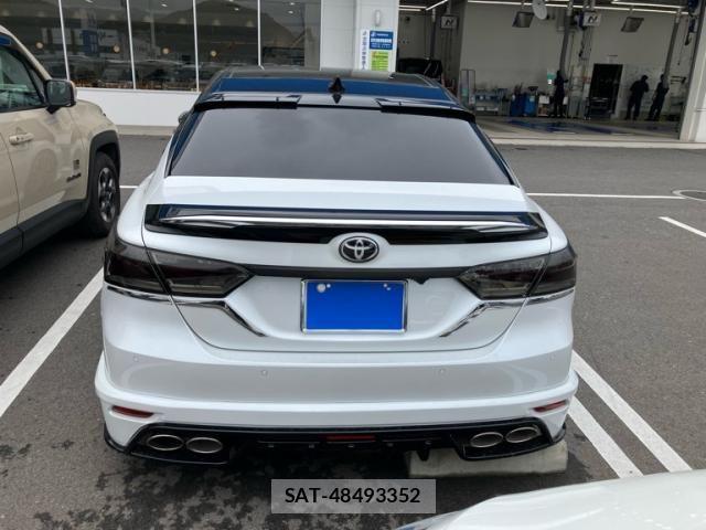 Toyota CAMRY HYBRID 2017-11 7326082-3