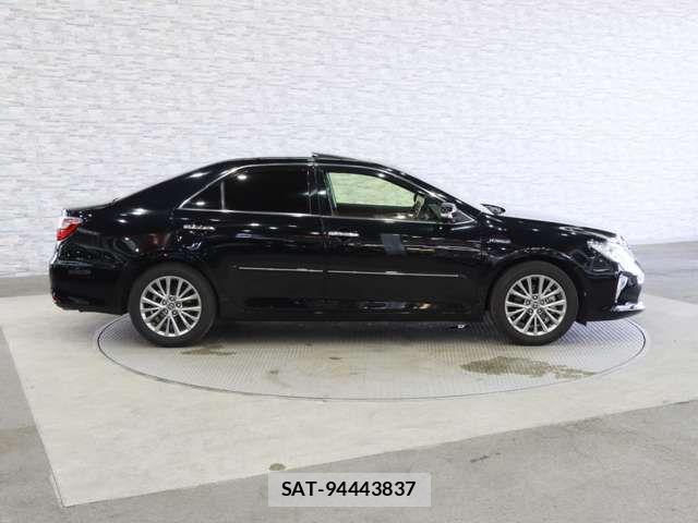 Toyota CAMRY HYBRID 2016-01 7357079-13