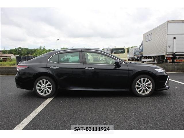 Toyota CAMRY HYBRID 2021-06 7357076-13