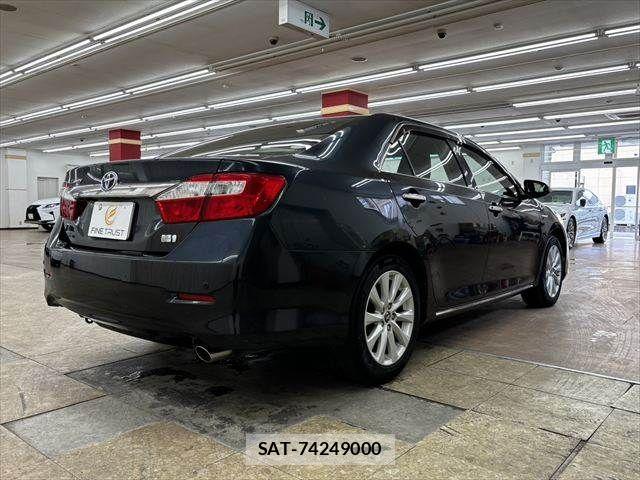 Toyota CAMRY HYBRID 2012-01 7357081-17