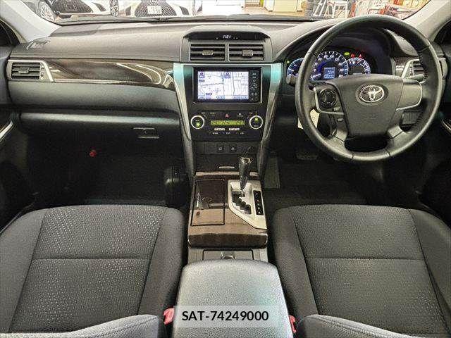 Toyota CAMRY HYBRID 2012-01 7357081-2