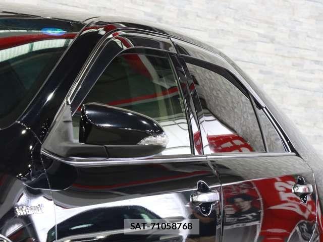 Toyota CAMRY HYBRID 2017-01 7357078-17