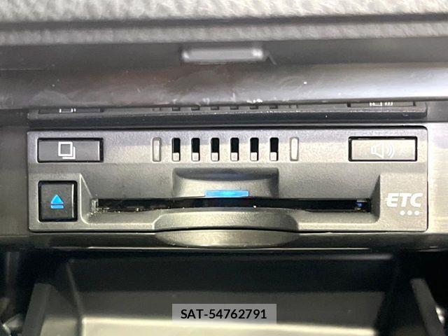 Toyota CAMRY HYBRID 2021-03 7357072-4