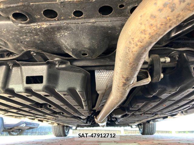 Toyota CAMRY HYBRID 2013-07 7357084-18