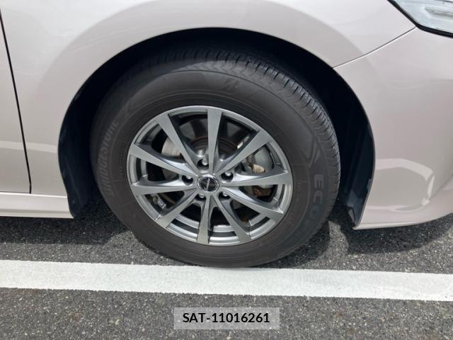 Toyota CAMRY HYBRID 2018-03 7357080-5