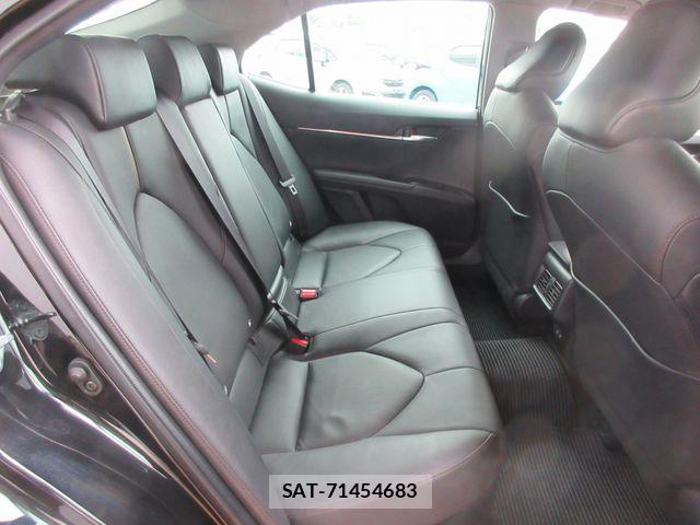 Toyota CAMRY HYBRID 2019-05 7357073-10