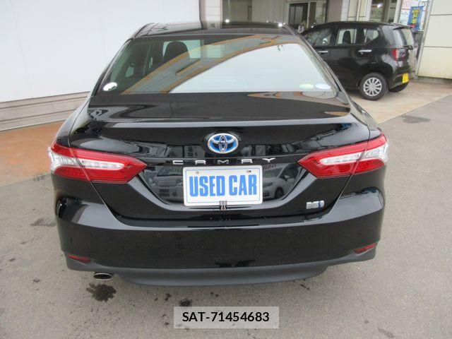 Toyota CAMRY HYBRID 2019-05 7357073-15