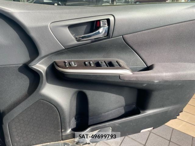 Toyota CAMRY HYBRID 2013-08 7357082-18