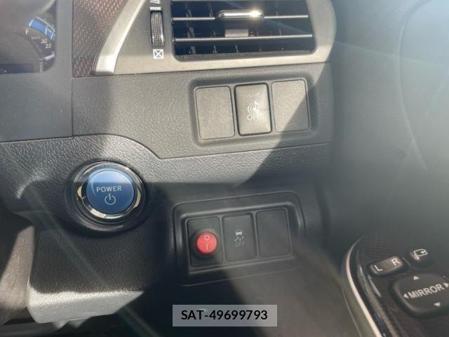 Toyota CAMRY HYBRID 2013-08 7357082-19