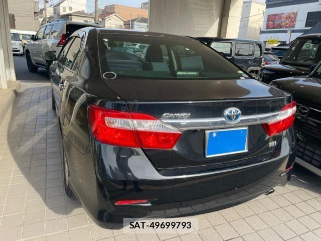 Toyota CAMRY HYBRID 2013-08 7357082-2